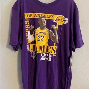 Lakers Lebron James purple T-shirt XL NWT